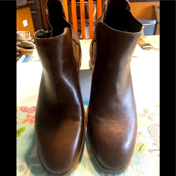 Robert Wayne | Shoes | Euc Mens Size 2 Slip On Robert Wayne  display picture 1